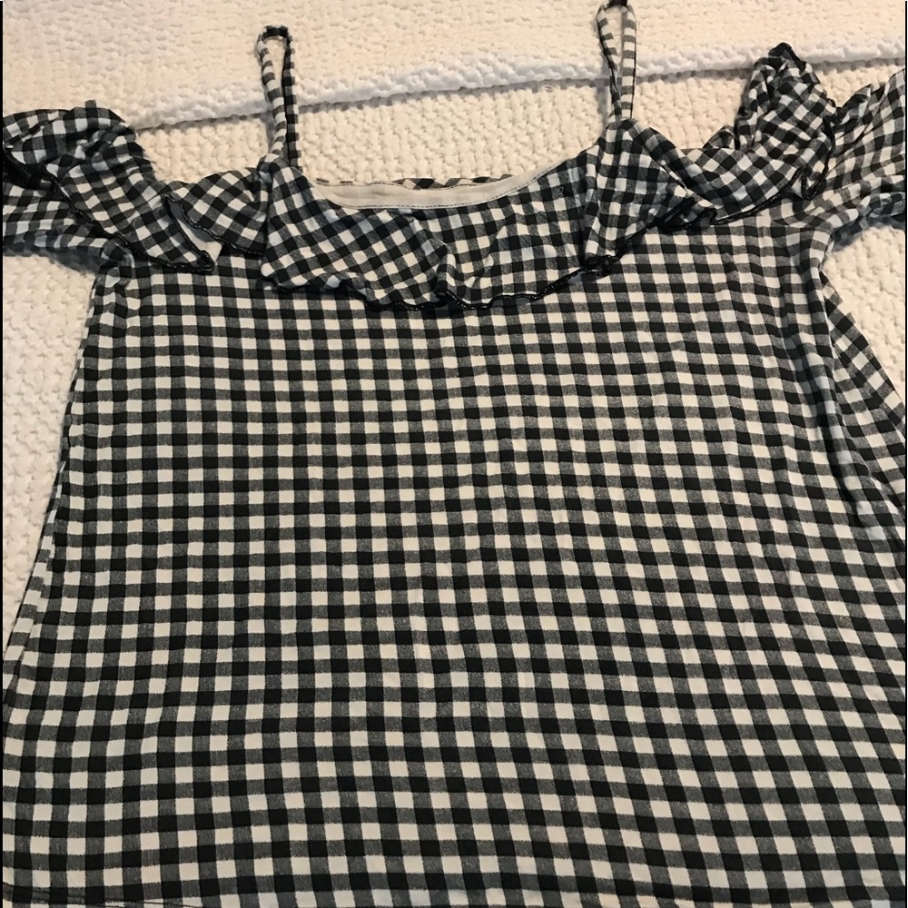 American eagle cold shoulder tank